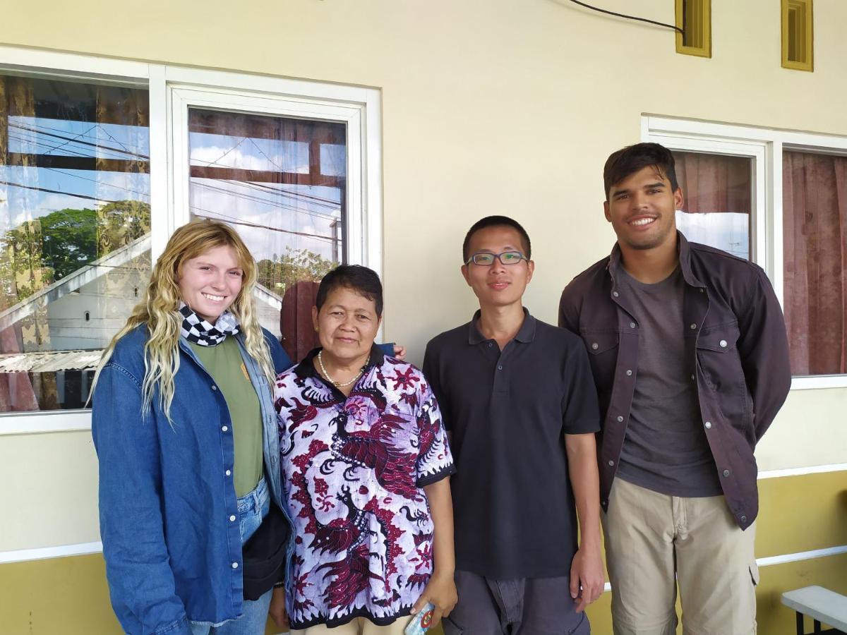 Griya Backpacker Pak Yon Panzió Malang Kültér fotó