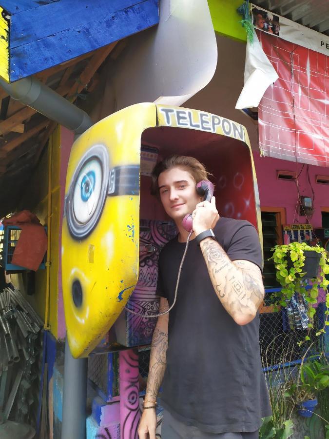 Griya Backpacker Pak Yon Panzió Malang Kültér fotó