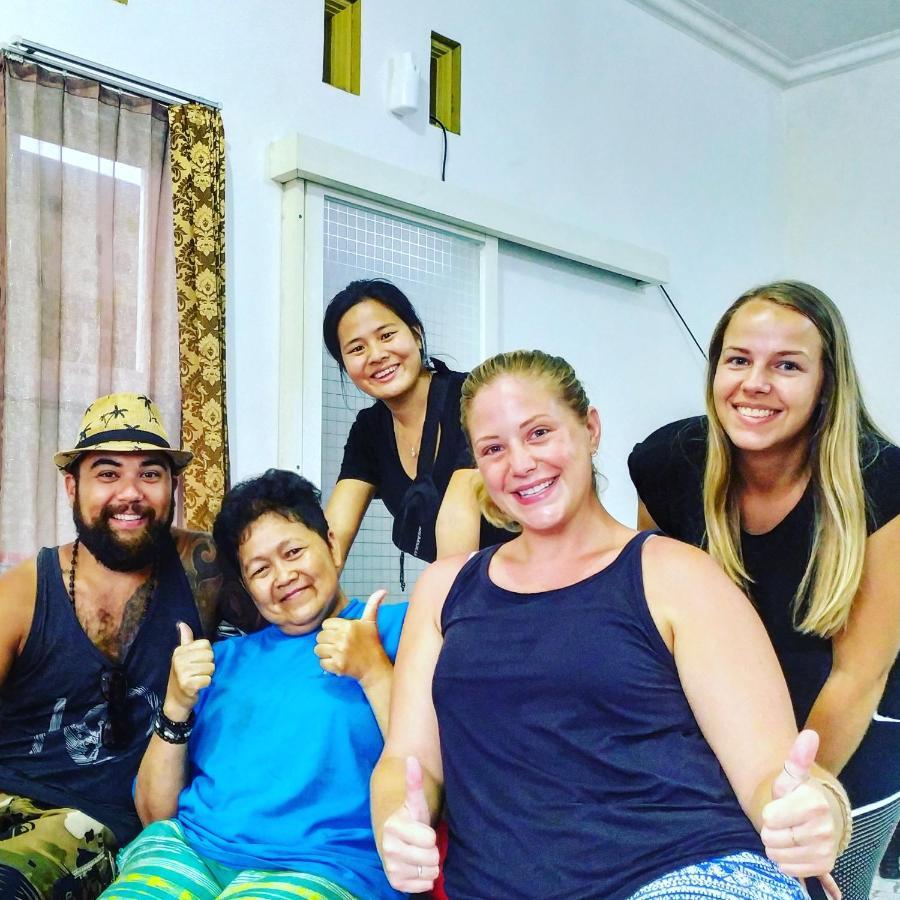 Griya Backpacker Pak Yon Panzió Malang Kültér fotó