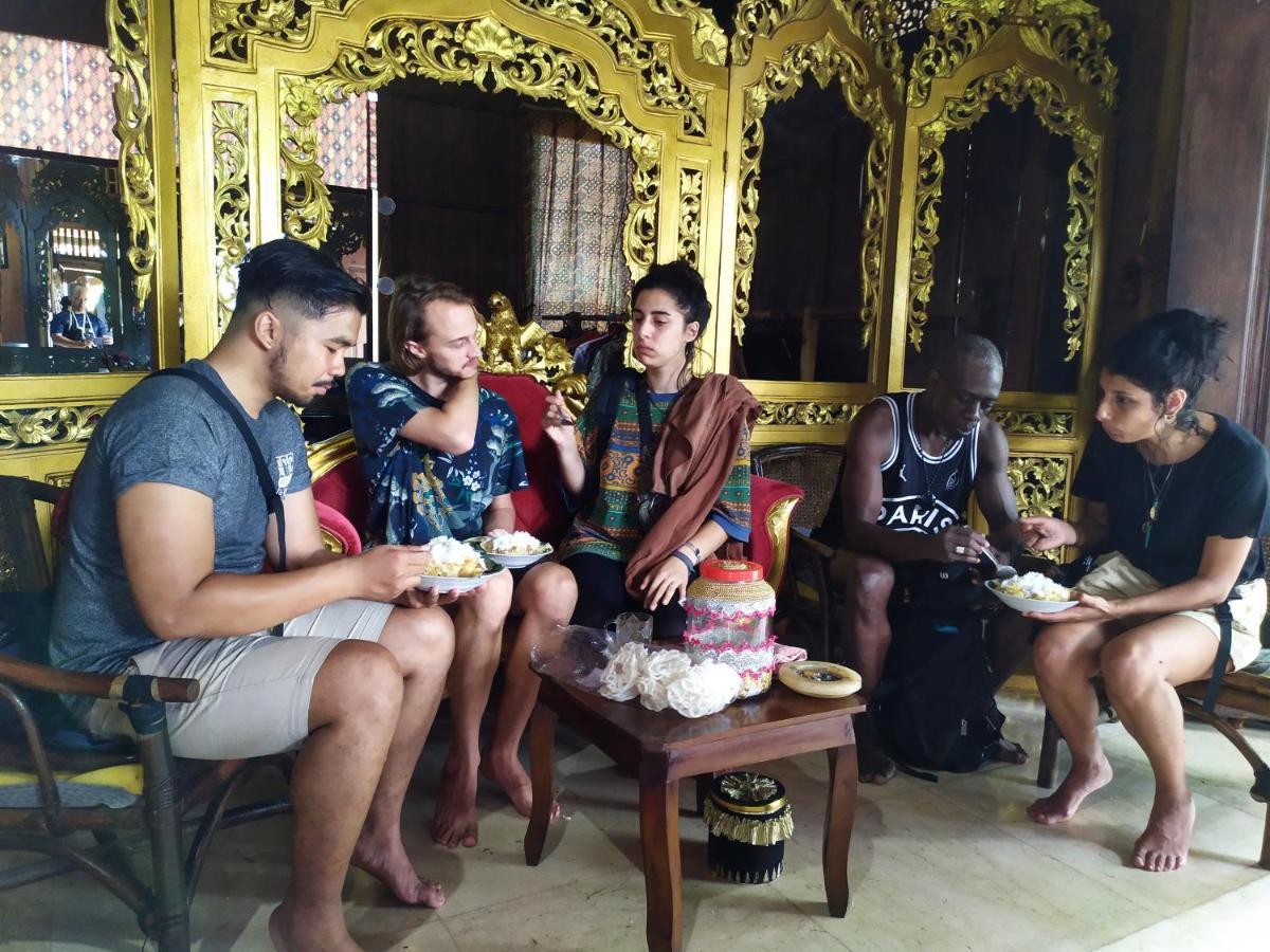 Griya Backpacker Pak Yon Panzió Malang Kültér fotó