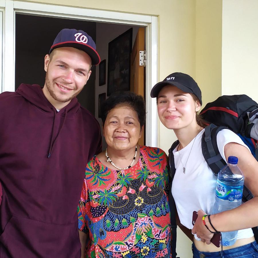 Griya Backpacker Pak Yon Panzió Malang Kültér fotó