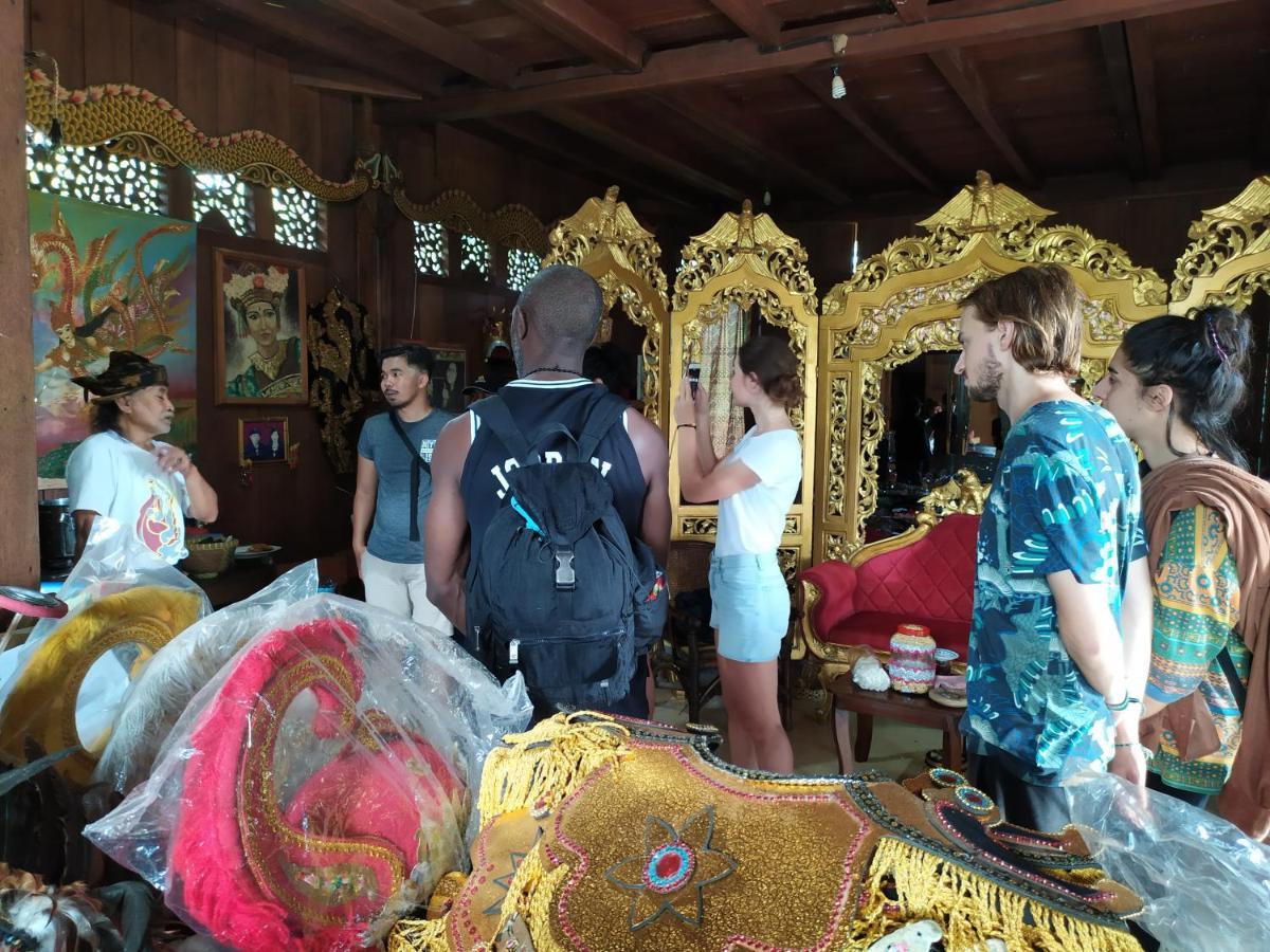 Griya Backpacker Pak Yon Panzió Malang Kültér fotó