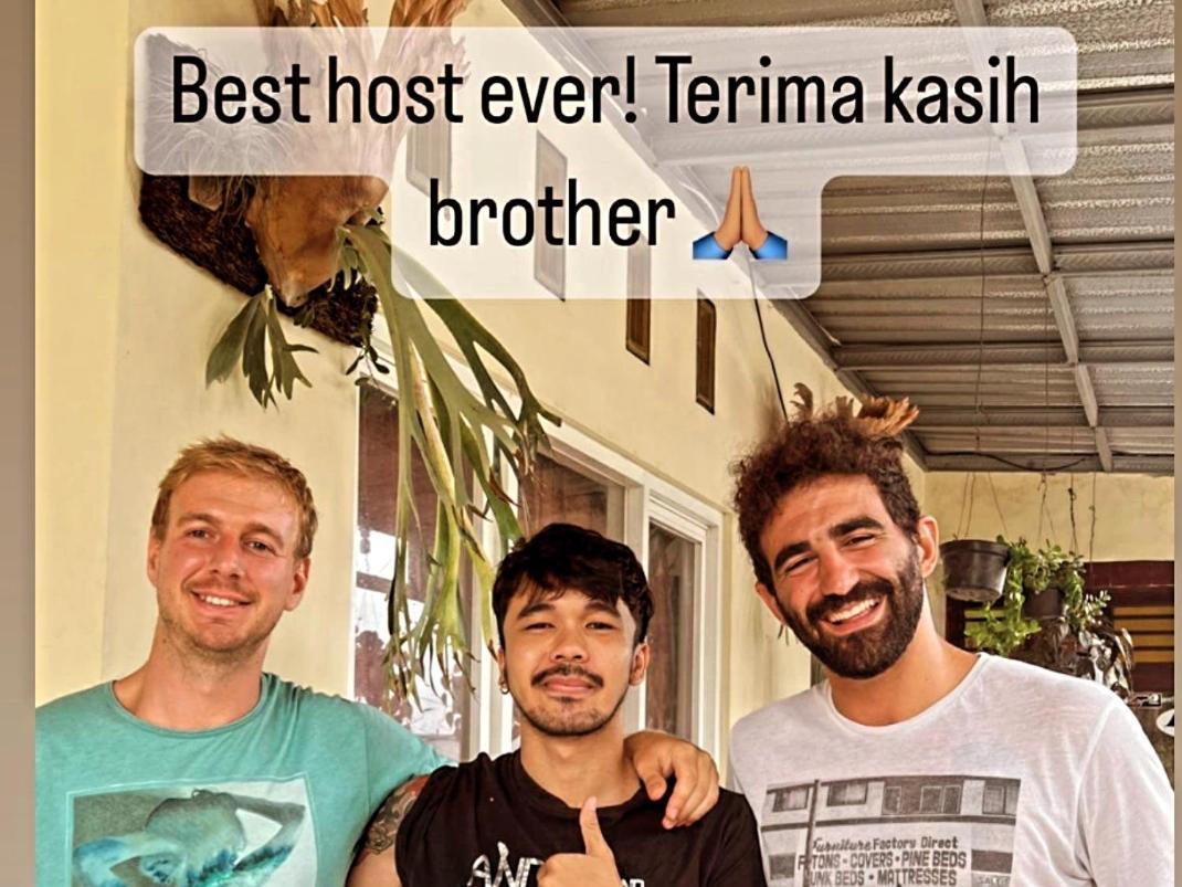 Griya Backpacker Pak Yon Panzió Malang Kültér fotó